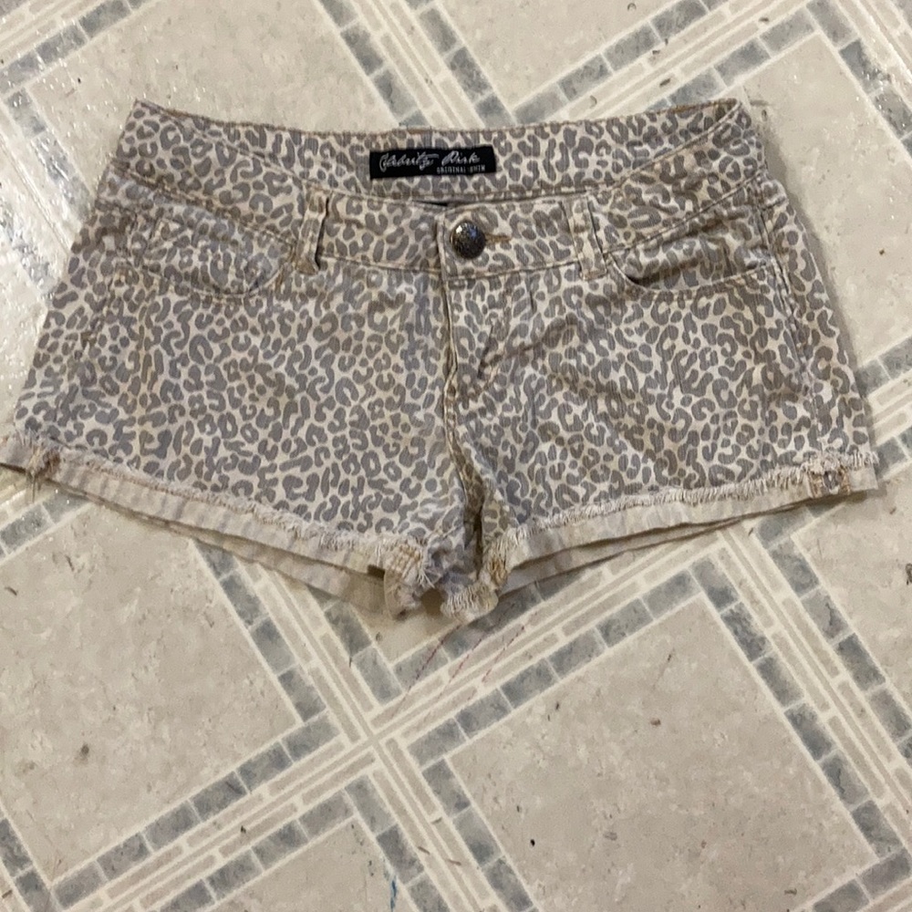 | Cheetah Shorts |